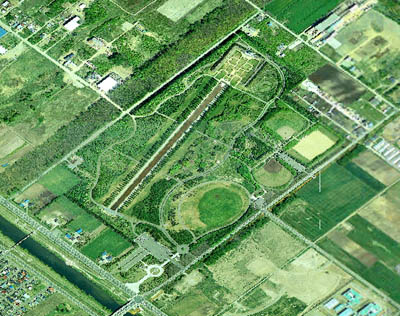 前田森林公園（全景）A.jpg